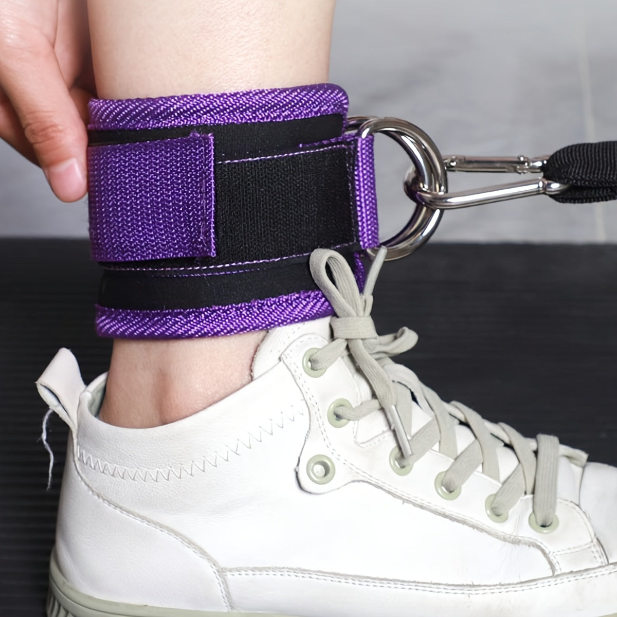2pcs Adjustable Comfortable Ankle Straps - Ultra-Comfortable Design with Sturdy D-Ring for Secure Attachment - Perfect for Gym, Fitness, Workout, Exercise, Glute & Leg Muscles Training on Cable Machines