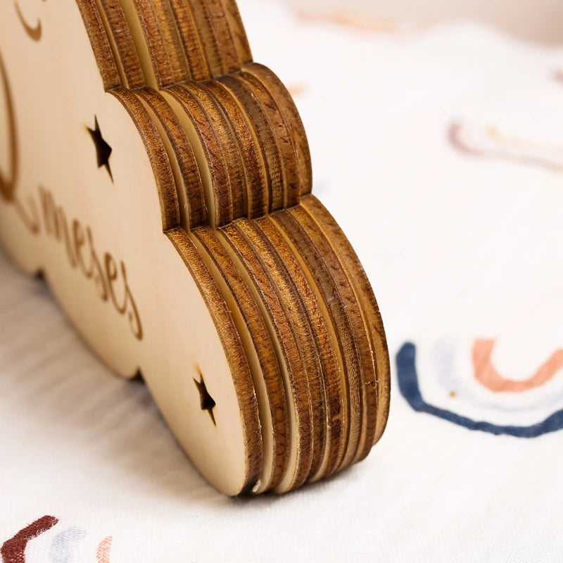 8pc/set Wooden Baby Milestone Card For Newborn Cute Cloud Shape Photography Props Accessories Month Cards Sticker Newborn Gifts