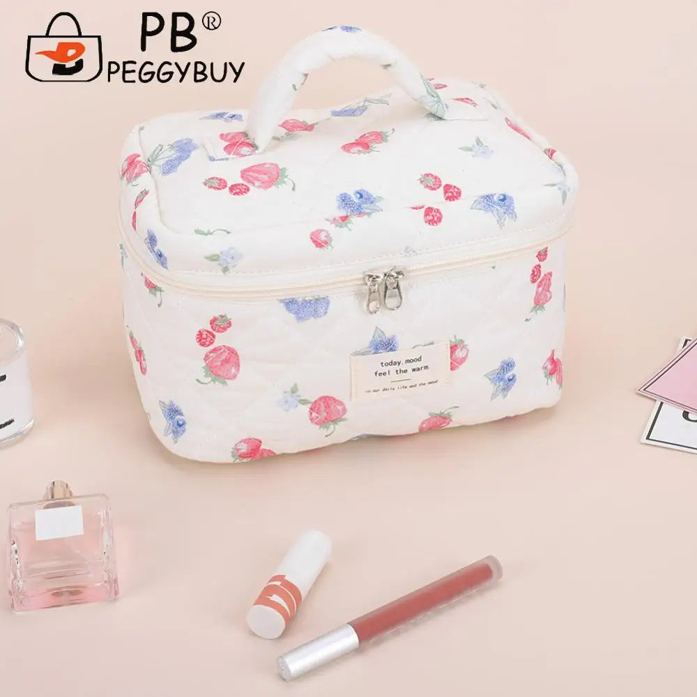 3Pcs Padded Makeup Bag Large Capacity Quilting Storage Bag Strawberry Print Adorable Padding Skincare Pouch Ladies Trip Bag