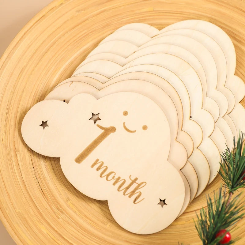 8pc/set Wooden Baby Milestone Card For Newborn Cute Cloud Shape Photography Props Accessories Month Cards Sticker Newborn Gifts