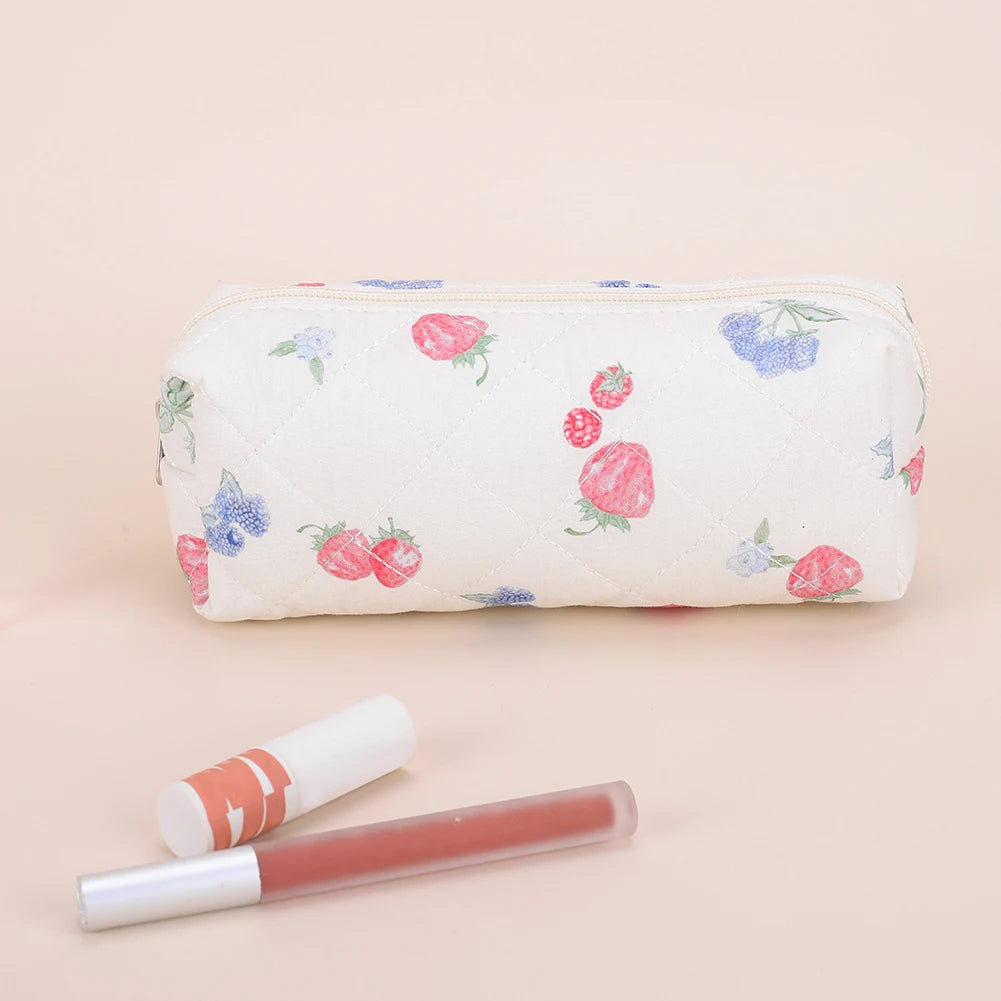 3Pcs Padded Makeup Bag Large Capacity Quilting Storage Bag Strawberry Print Adorable Padding Skincare Pouch Ladies Trip Bag