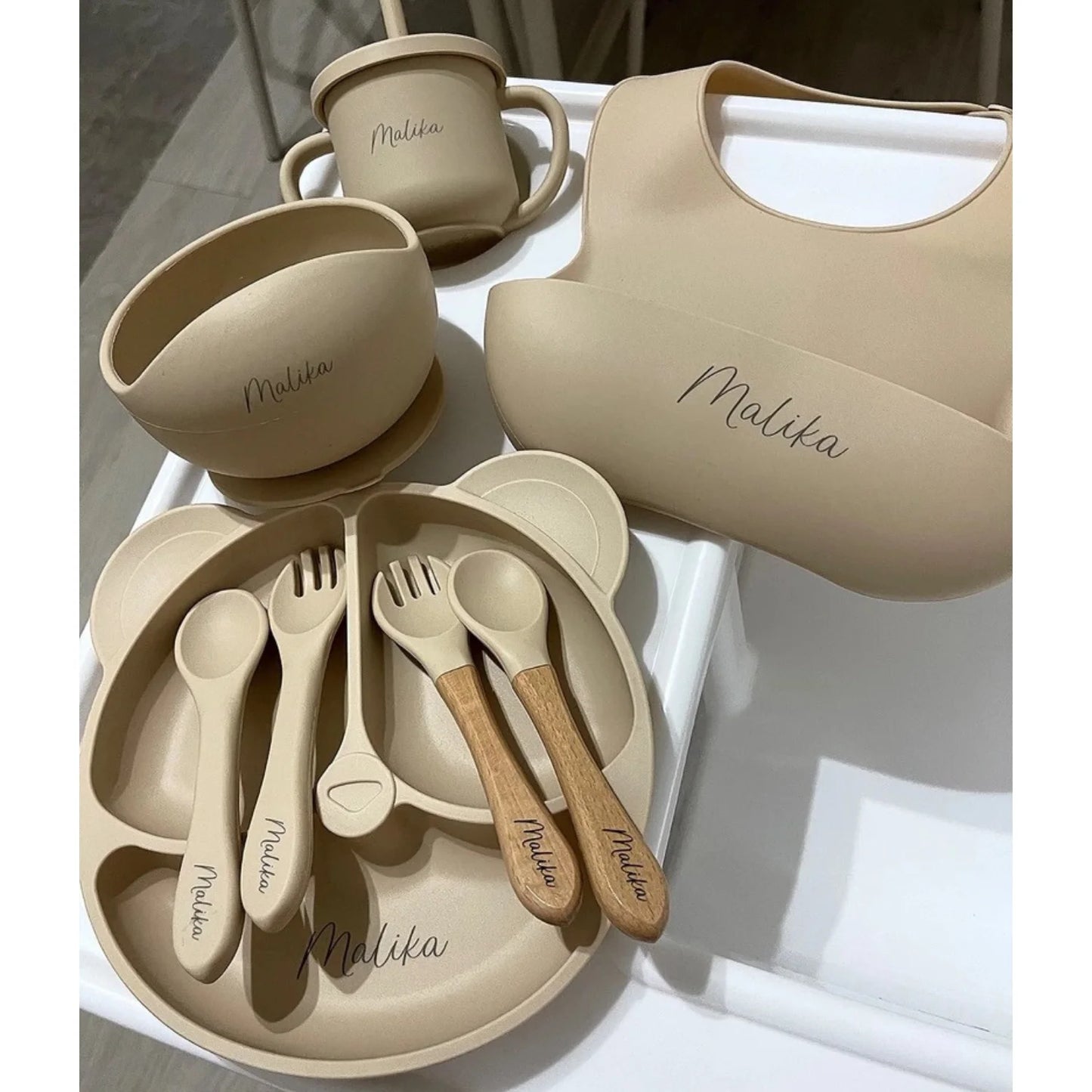 Customized Baby Silicone Feeding Set with Suction Cup Personalized Name Dish Divided Plate Bowl Spoon Cute Kid Eating Tableware