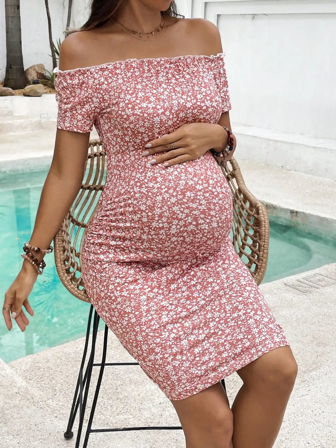2024 summer Korean version of the new slimming fashion line shoulder floral skirt temperament maternity dress