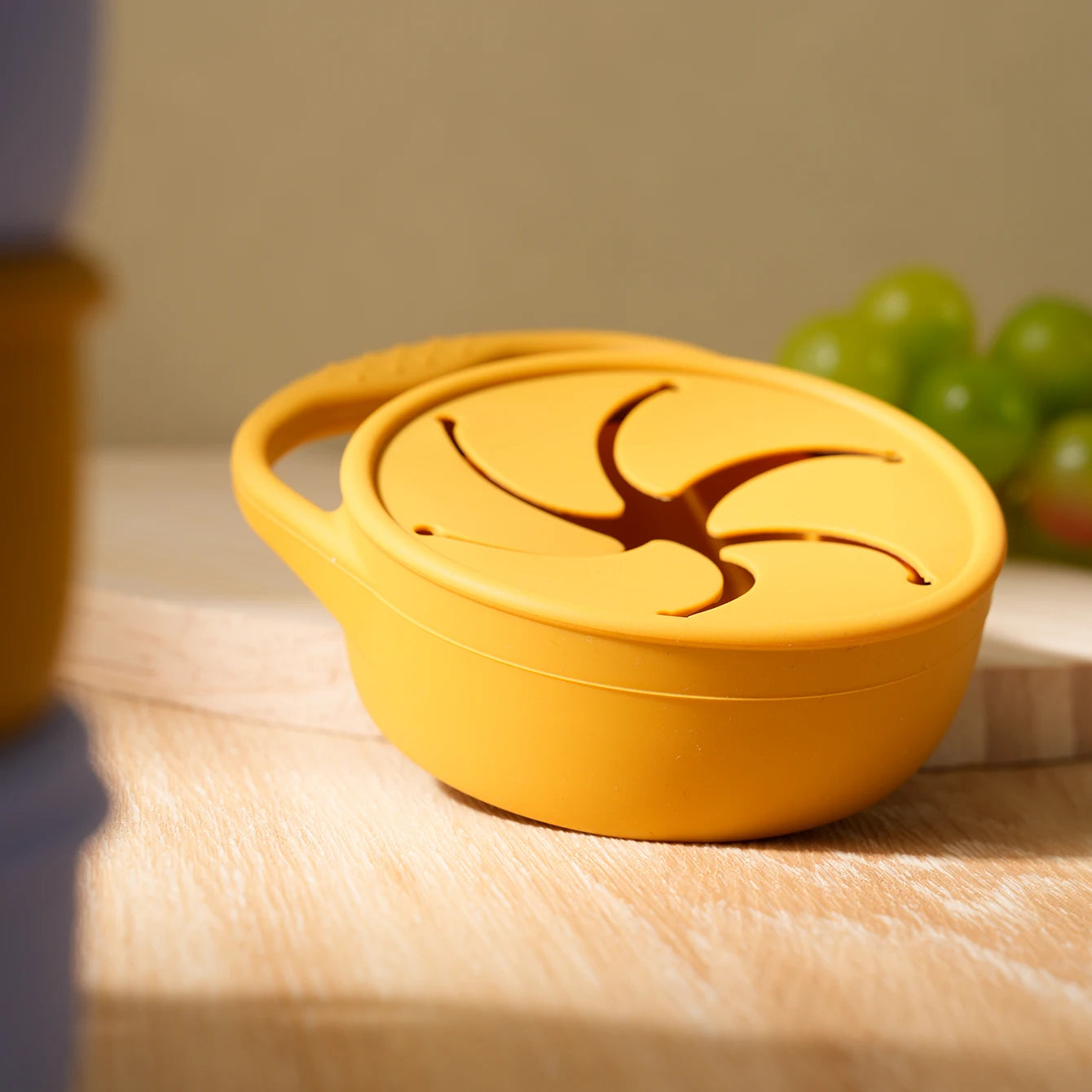 1PCS Baby Silicone Tableware Collapsible Snack Cup Baby Shower Gift Portable Baby Snack Box Feeding Trianing Baby Food Storage