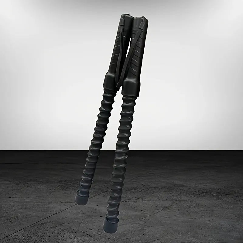 A pair of stainless steel adjustable battle ropes for strength training. Workout equipment, exercise equipment.flexible and durable fitness rope, suitable for abdominal exercises. The length is less than 78.74 inches.battle r Nova Trendz