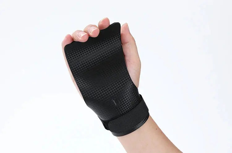 A Pair of Carbon No Finger Hole Hand Grips for Crossfit Pull Ups Cross Training Kettlebell Gymnastics Workout Palm Protector Nova Trendz
