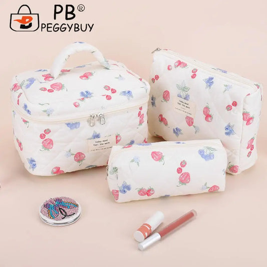 3Pcs Padded Makeup Bag Large Capacity Quilting Storage Bag Strawberry Print Adorable Padding Skincare Pouch Ladies Trip Bag