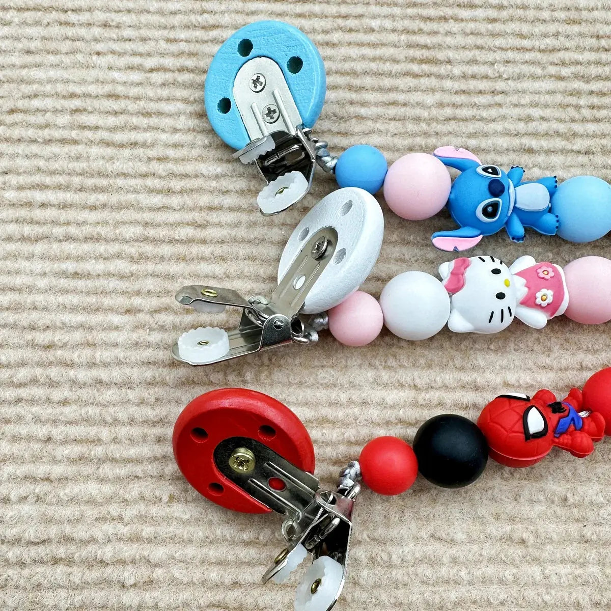 Personalize Silicone Letters Name Baby Popular Silicone Bead Pendant Pacifier Clips Chains Holder Teether Baby Kawaii Toy Gifts Nova Trendz