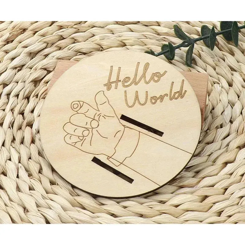 Wooden baby birth hospital bracelet commemorative plaque, circular carved newborn collection plaque Nova Trendz