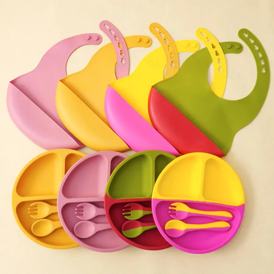 4PCS Baby Silicone Tableware Sets Contrasting Colors Dining Sets Suction Plate Waterproof Bib Portable Baby Spoon Fork Nova Trendz